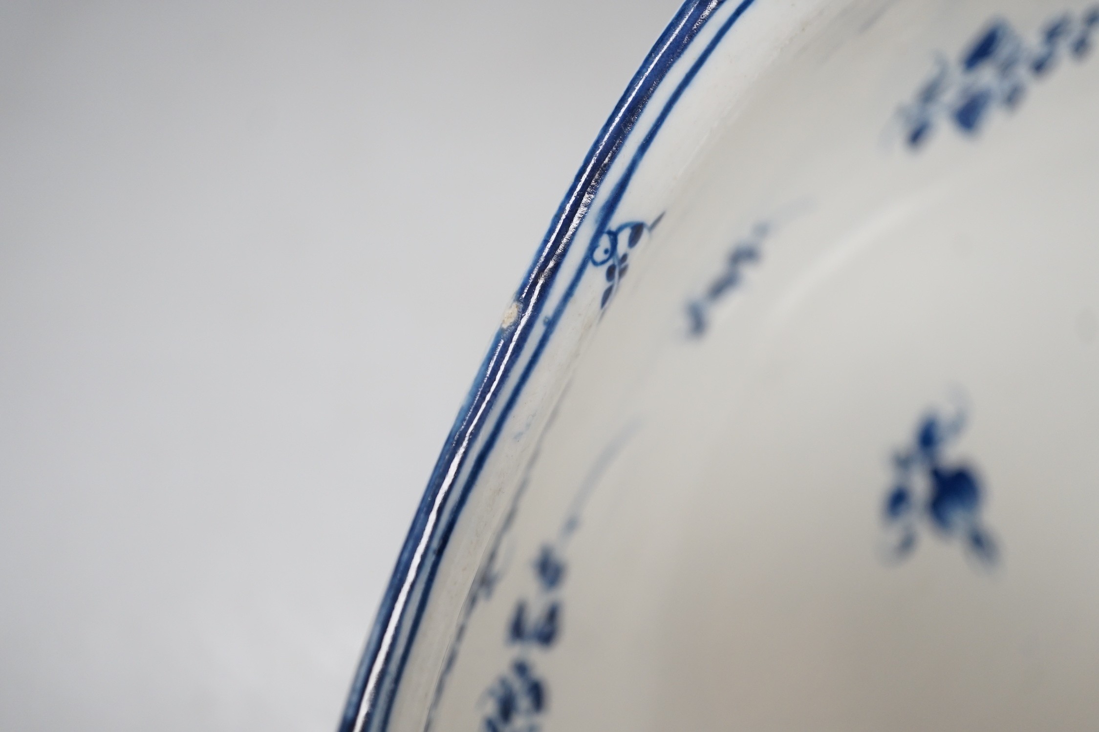 An 18th century Caughley rare Pineapple Dish painted with the Dessert Festoons pattern, 32cms wide